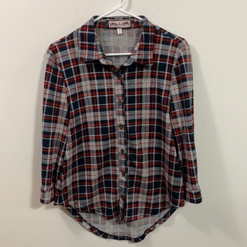 Ooma & Maud Women’s Flannel shirt. Size Medium, high low, very good condition